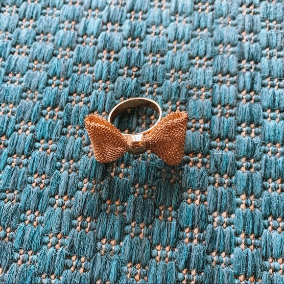 Bow Tie Ring - Picture 2 of 2